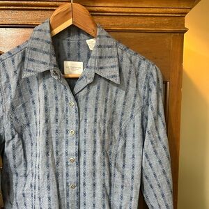 Liz Claiborne 100% Cotton Western Style Light Blue Striped Button-Up Shirt